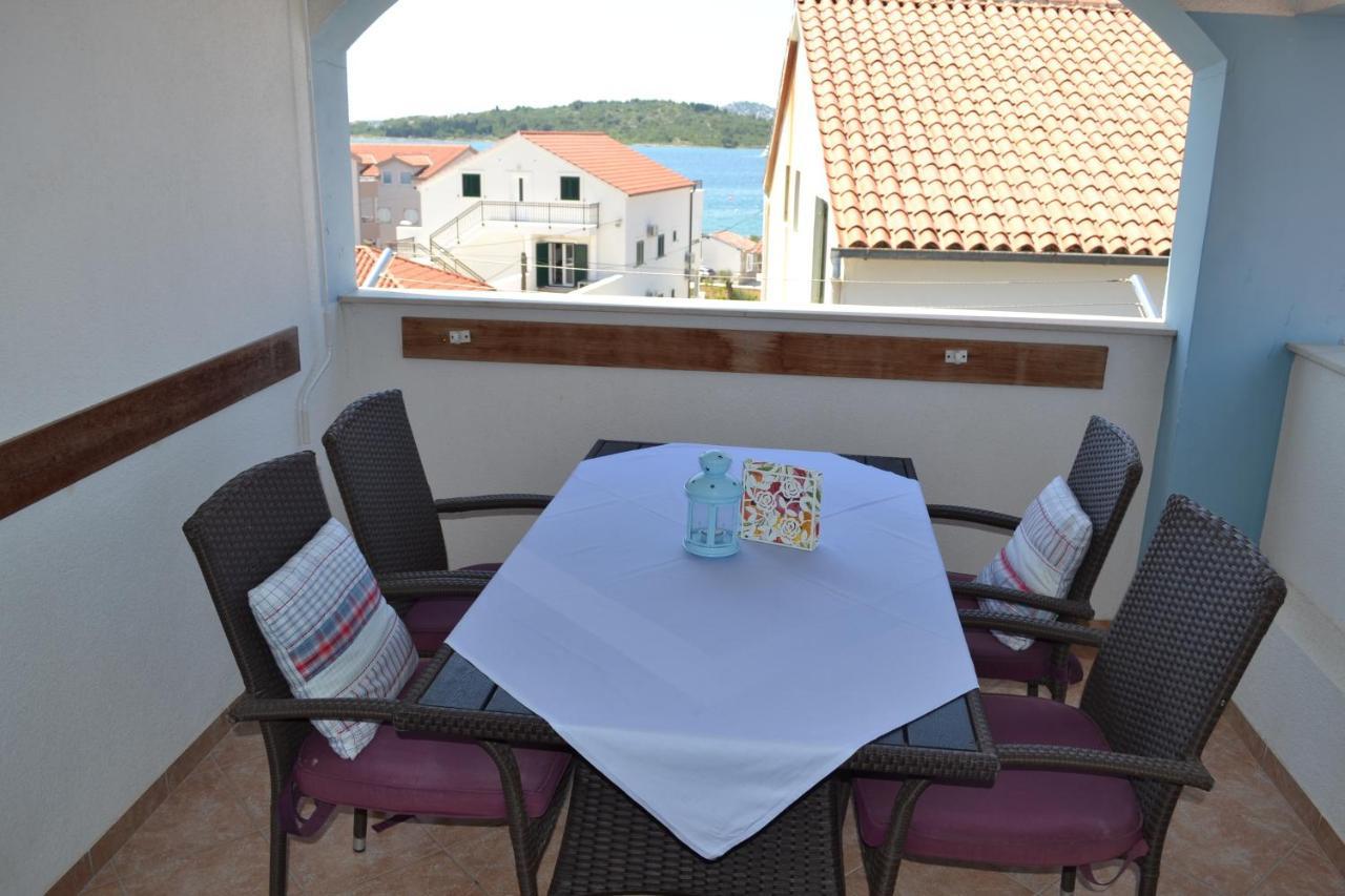 Apartments Lucija Srima Exterior photo